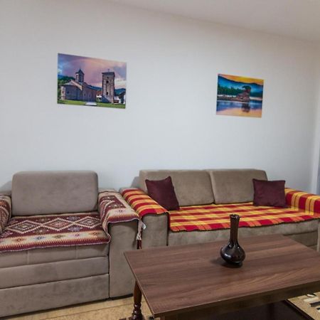 Apartman Olga ペルチャツ エクステリア 写真